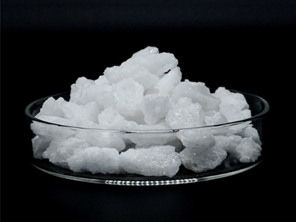 白刚玉耐火材料的特点有什么